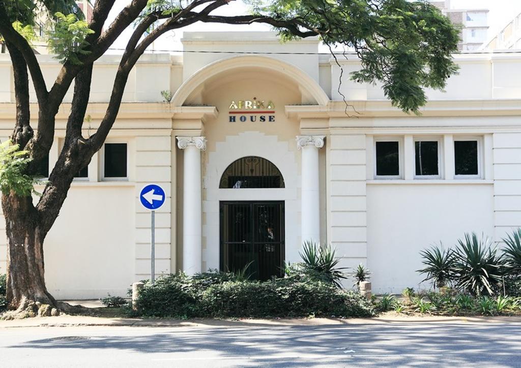 Sierra Burgers Park Hotel Pretoria Exterior photo